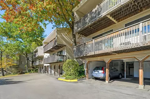 21 Hillside Ter #G, White Plains, NY 10601