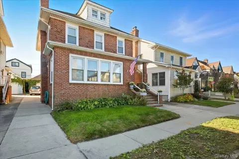 430 W Walnut St, Long Beach, NY 11561