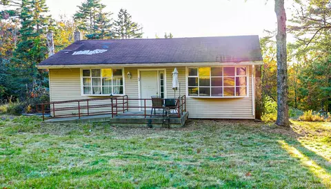 94 Mount Meenagha Rd, Ellenville, NY 12428