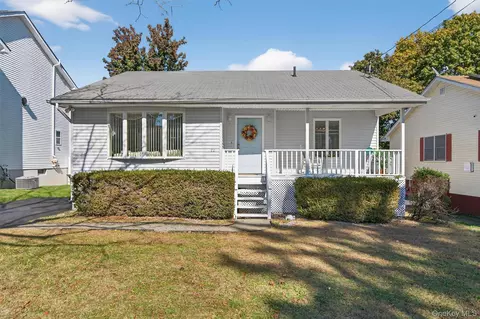 12 State St, Middletown, NY 10940