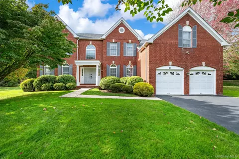 23 Inverness Ct, White Plains, NY 10605