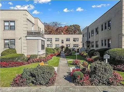 272 Cedarhurst Ave #A6, Cedarhurst, NY 11516