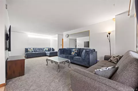 3410 De Reimer Ave #12D, New York, NY 10475