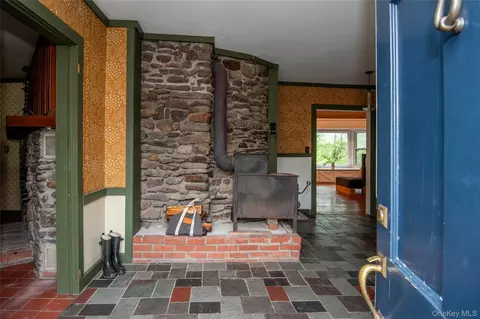 Entry Way - 32 Mountain Camp Rd, Cairo, NY 12413 photo 3 of 3
