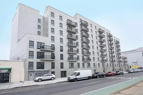 70-40 45th Ave #8D, Woodside, NY 11377