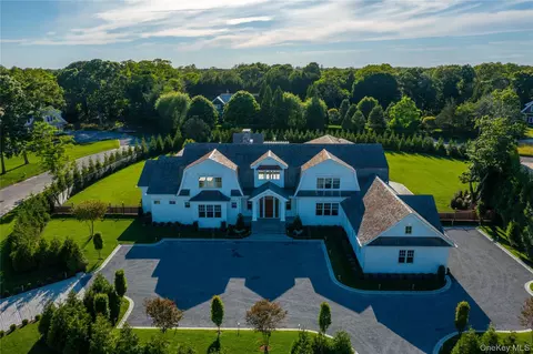 5 Michaels Way, Westhampton Beach, NY 11978