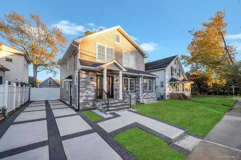 99 N Corona Ave, Valley Stream, NY 11580