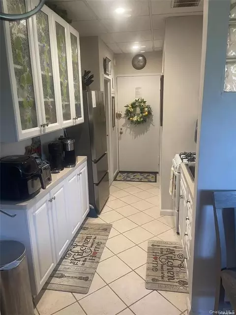 269-10 Grand Central Pkwy #A19-20, New York, NY 11005