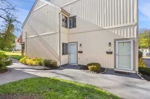 9 9 Kings Ct # C, Yorktown, NY 10547