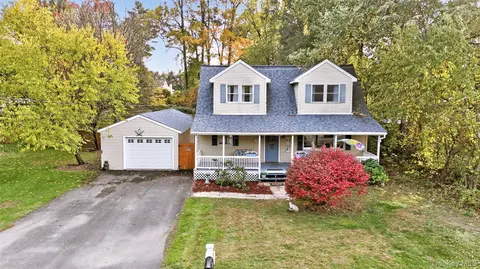 123 Barclay Ln, Saugerties, NY 12477