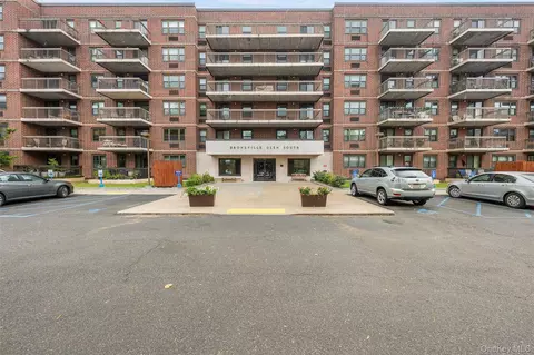 1376 Midland Ave #602, Bronxville, NY 10708