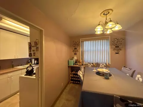 Dining - 17-84 166 #4-162, Whitestone, NY 11357 photo 1 of 2