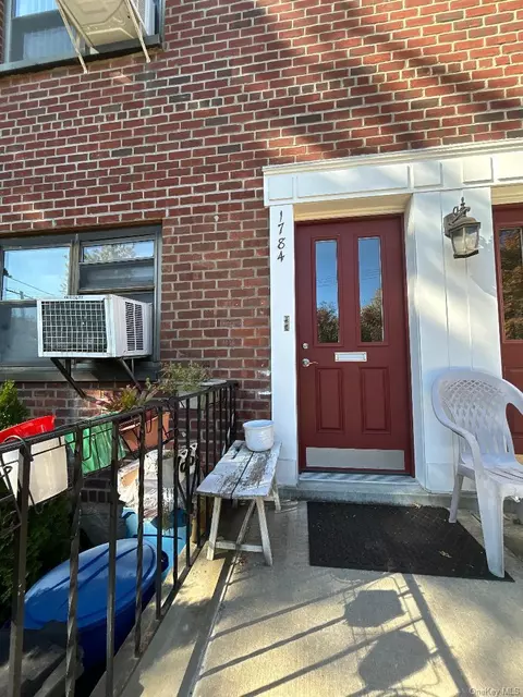 17-84 166 #4-162, Whitestone, NY 11357
