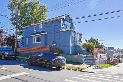 9-01 127 St, College Point, NY 11356