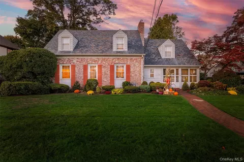 265 Raymond, Rockville Centre, NY 11570