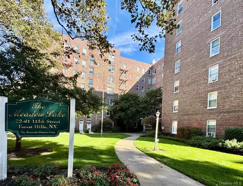 72-61 113th St #6C, New York, NY 11375