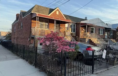2866 Philip Ave, New York, NY 10465
