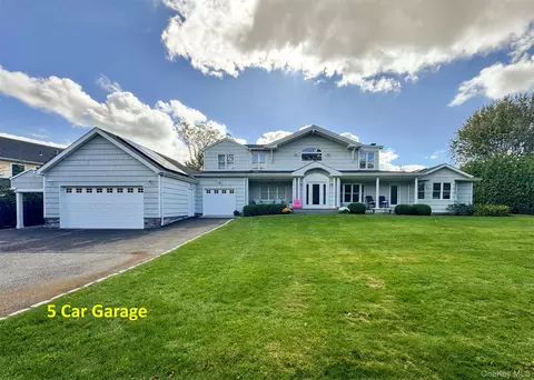 137 South Rd, Westhampton, NY 11977