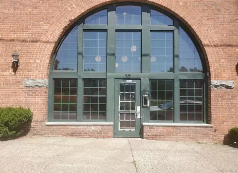 70 Johnes St #403E, Newburgh, NY 12550