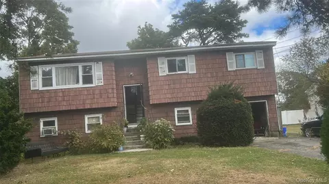 81 Nevada Rd, West Babylon, NY 11704