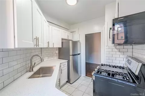 11 Metropolitan Oval #5F, New York, NY 10462
