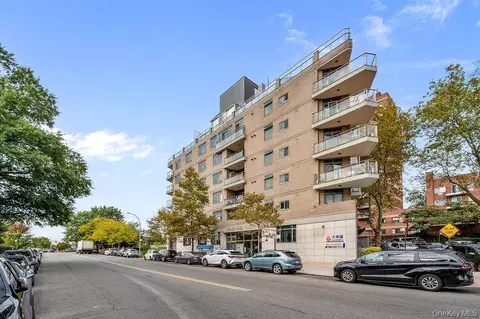 132-29 Blossom Ave #2G, New York, NY 11355