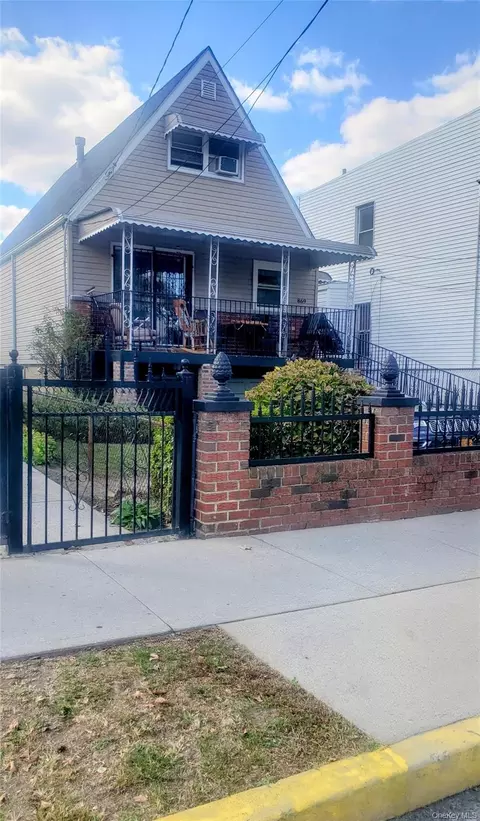 869 Olmstead Ave, New York, NY 10473