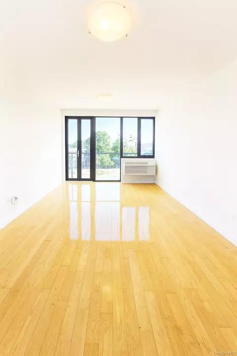 60-70 Woodhaven Blvd #3A, New York, NY 11373