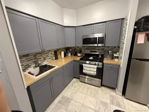 523 E 156th St #65A, New York, NY 10455