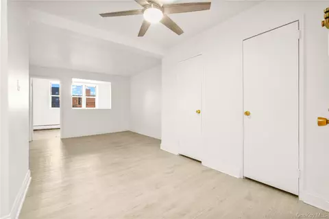 34-20 Parsons Blvd #4W, Flushing, NY 11354