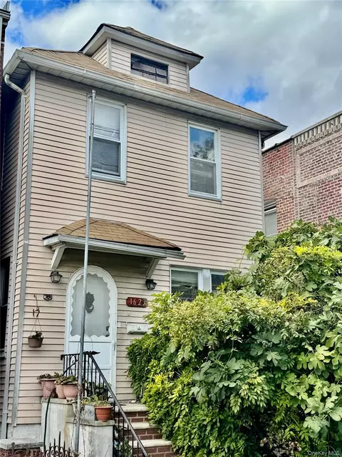 1623 Edison Ave, New York, NY 10461
