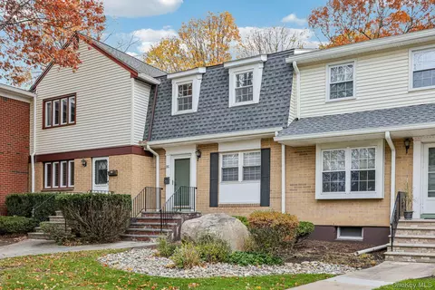 18 Somerset Dr #C, Ramapo, NY 10901