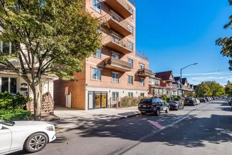 1737 E 21 St, Brooklyn, NY 11229