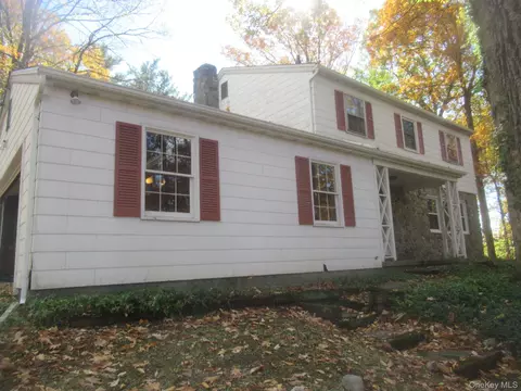 77 Brothers Rd, Wappinger, NY 12590