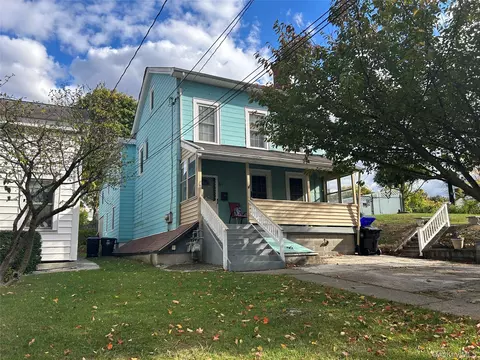 61 Delafield St, Poughkeepsie, NY 12601