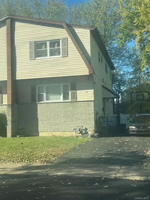 73 Lonergan Dr, Ramapo, NY 10901