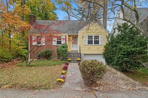 8 Concord Ave, Larchmont, NY 10538