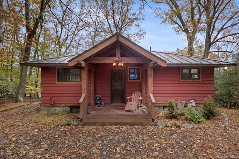 188 Wolf Lake Rd, Thompson, NY 12775