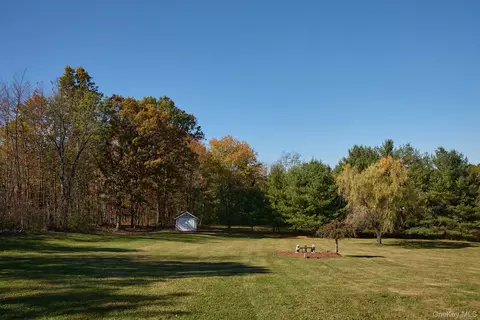 27 Westview Dr, Shawangunk, NY 12589 photo 44