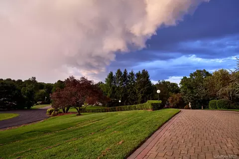 Other - 27 Westview Dr, Shawangunk, NY 12589 photo 5 of 6