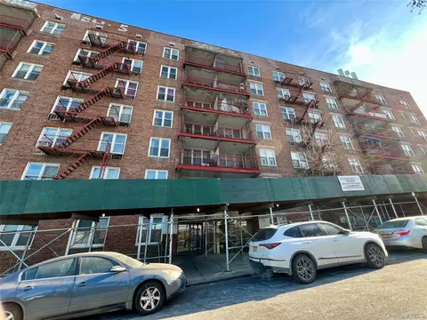86-16 60th Ave #2D, New York, NY 11373