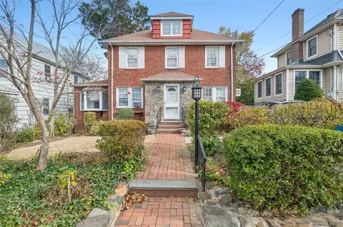 4607 Concord Ave, North Hempstead, NY 11020