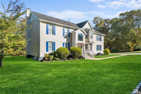 11 Grand Ave # A, Yaphank, NY 11980