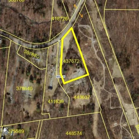 Round Lake Road, Milan, NY 12572