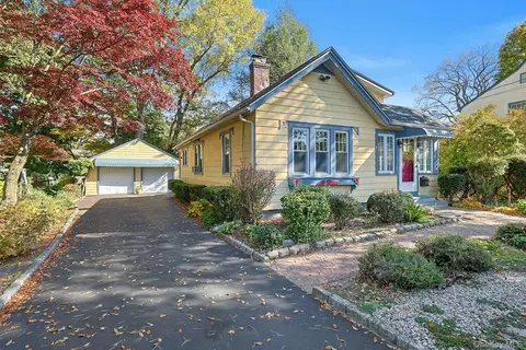 151 Benedict Ave, Mount Pleasant, NY 10594