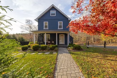 55 Spook Rock Rd, Ramapo, NY 10901