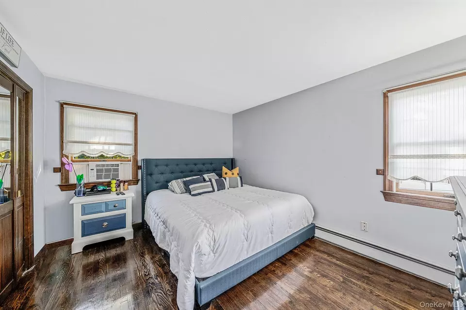Bedroom - 28 Winfield Davis Dr, Coram, NY 11727 photo 5 of 8