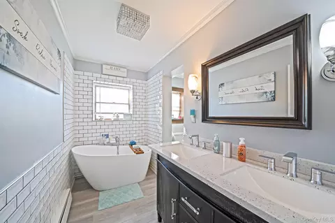 Bath - 28 Winfield Davis Dr, Coram, NY 11727 photo 1 of 2