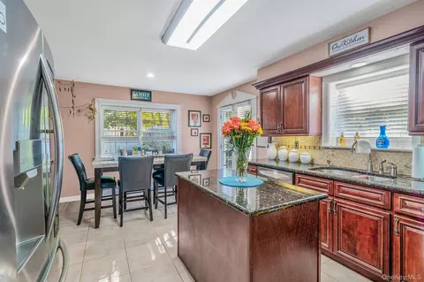 Kitchen - 28 Winfield Davis Dr, Coram, NY 11727 photo 1 of 3