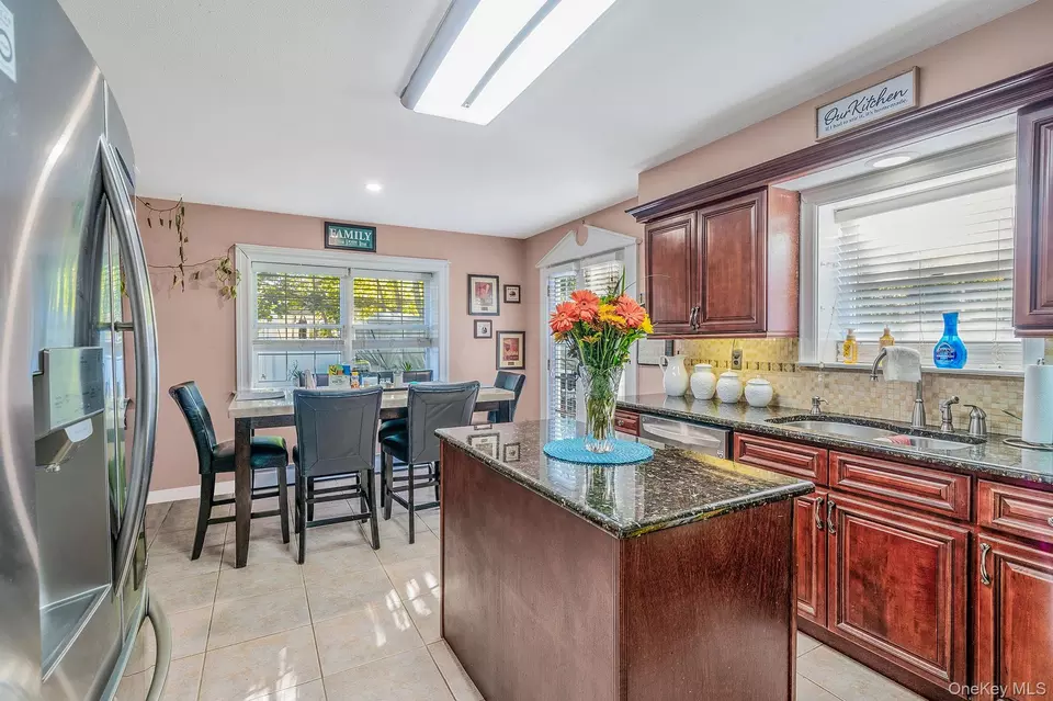 Kitchen - 28 Winfield Davis Dr, Coram, NY 11727 photo 1 of 3